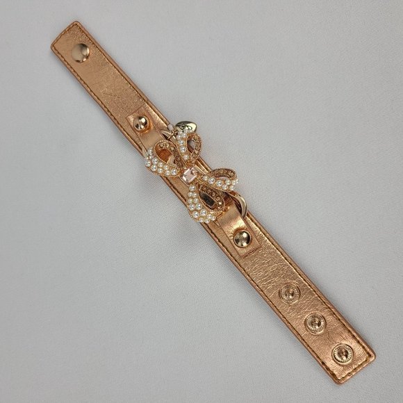 Betsey Johnson Rose Gold Bow Bracelet - Picture 4 of 5
